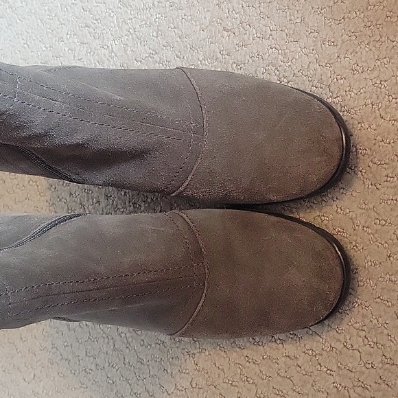 Franco Sarto Sz 8 Gray Suede Booties - Picture 6 of 12